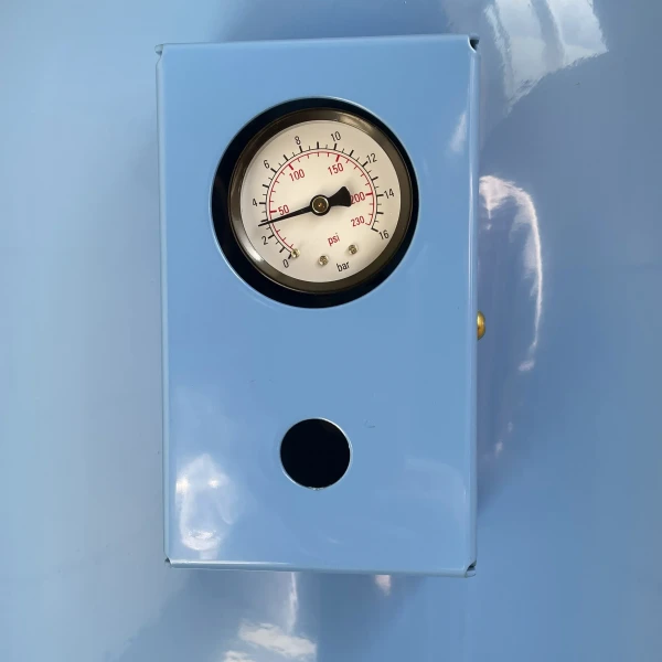 Гідроакумулятор150л VOLKS pumpe 10bar вертик.(з манометром)