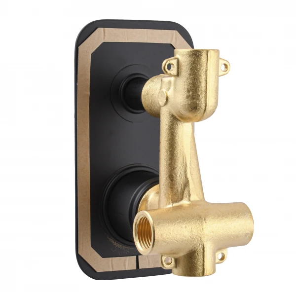 Смеситель для ванны встроенный TOPAZ SARDINIA TSG 08202-V-H20-BL 2 выхода, излив 190 мм, Черный