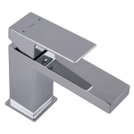 Смеситель для умывальника TOPAZ ODISS TO 18401-H61B Квадро cartridge D35, шланги 45см