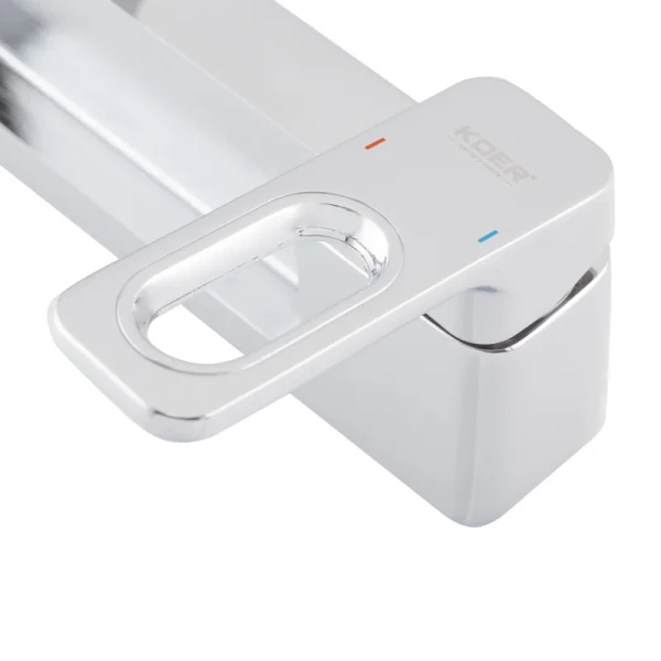 Смеситель для ванны Koer KB-41031-01 с коротким изливом (KR5436)