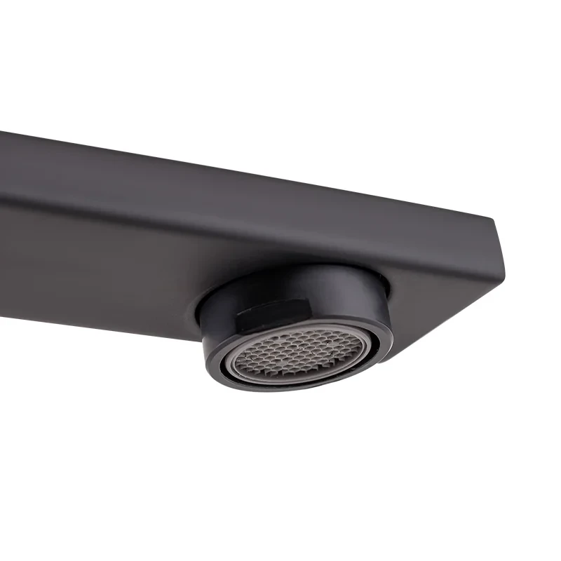Кухонный смеситель черный Mixxus KUB 011 (MI2813)
