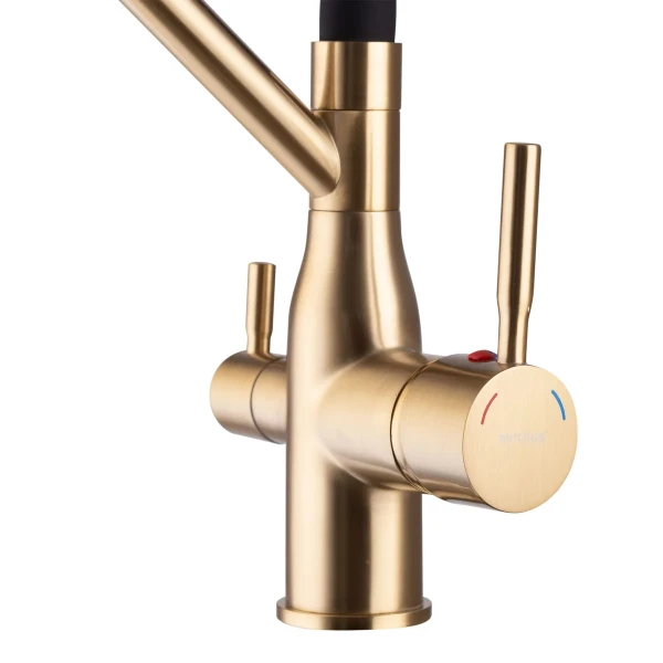 Смеситель для кухни MIXXUS PREMIUM Gravity 021 латунный, матовое золото с черным, с гибким изливом и подключением к фильтру (MI6981)