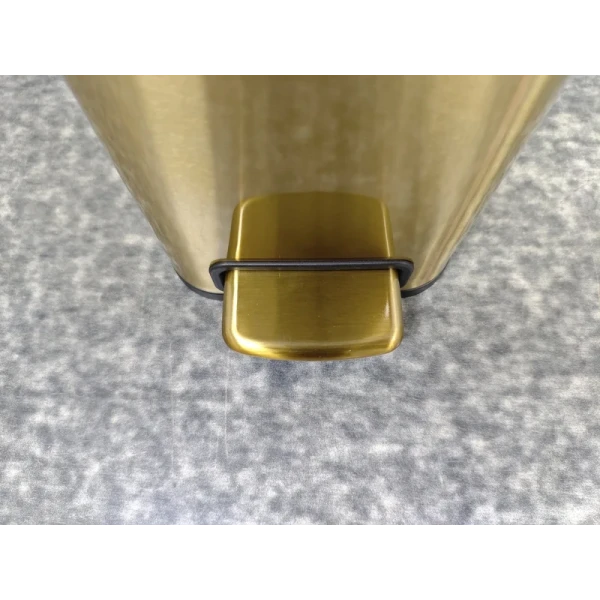Мусорное ведро с плавным закрытием прямоугольное Mixxus Premium Quadro-TC0105 Brushed Gold 5 л (цвет матовое золото) (MI8394)