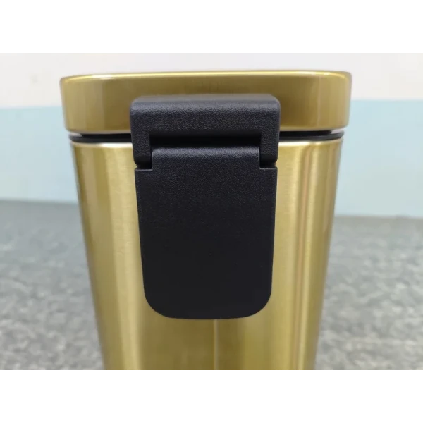 Мусорное ведро с плавным закрытием прямоугольное Mixxus Premium Quadro-TC0105 Brushed Gold 5 л (цвет матовое золото) (MI8394)
