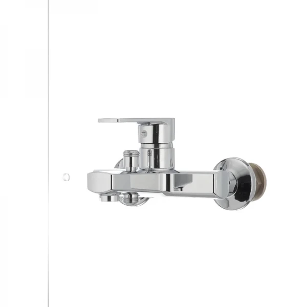 Смеситель для ванны Plamix Oscar-009 (без шланга и лейки) (PM0026)