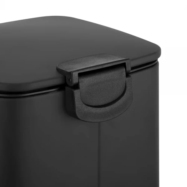 Мусорное ведро с плавным закрытием квадратное Zerix Kubix-TC0106 Black 6 л цвет черный (ZX5890)