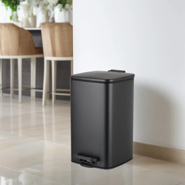 Мусорное ведро с плавным закрытием квадратное Zerix Kubix-TC0108 Black 8 л цвет черный (ZX5892)