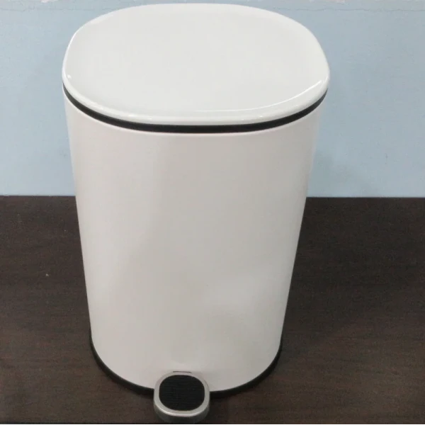 Відро для сміття з плавним закриттям овальне Zerix Prime-TC0105 White 5л колір білий (ZX5901)