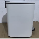 Мусорное ведро с плавным закрытием квадратное Zerix Kubix-TC0106 White 6 л (цвет белый) (ZX6109)