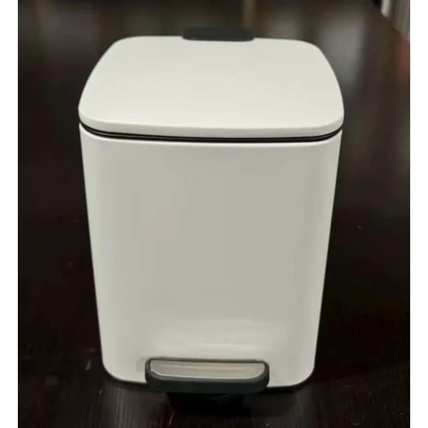 Мусорное ведро с плавным закрытием квадратное Zerix Kubix-TC0106 White 6 л (цвет белый) (ZX6109)