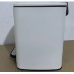 Мусорное ведро с плавным закрытием квадратное Zerix Kubix-TC0106 White 6 л (цвет белый) (ZX6109)