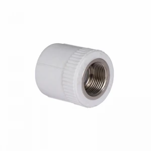 Муфта з поліпроп.  32х3/4