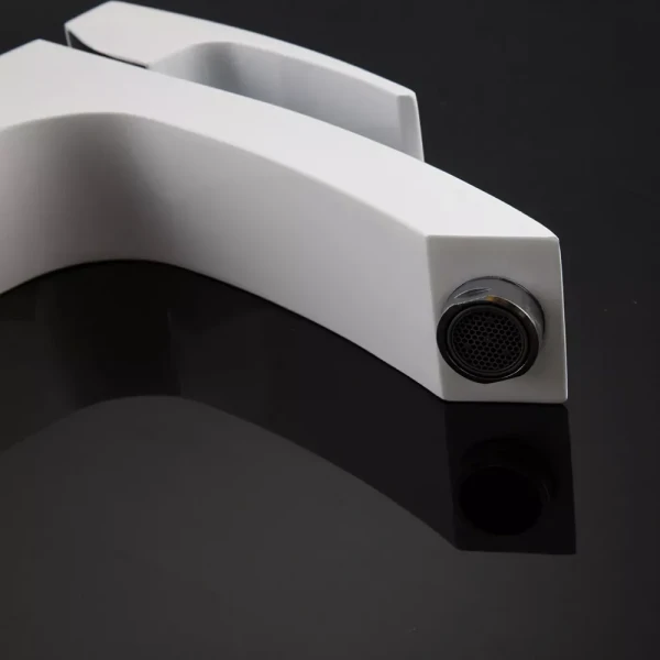 Смеситель для умывальника GAPPO G1007-18 белый/хром