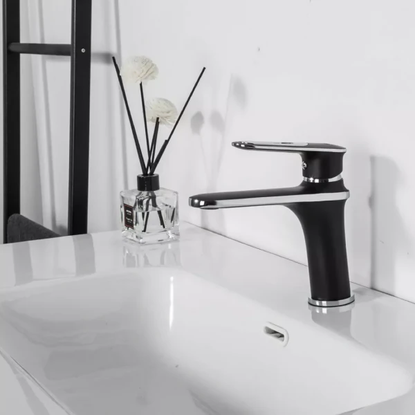 Смеситель для умывальника FRAP F1049-6 черный/хром