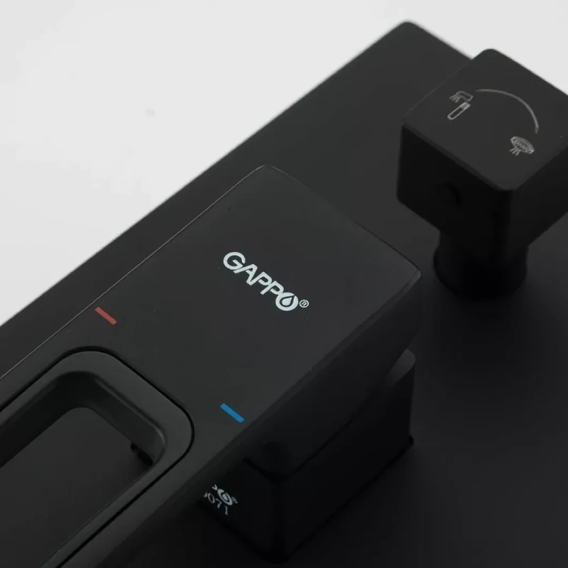 Душевая система GAPPO G7117-6 с переключателем на лейку на 3 функции черная