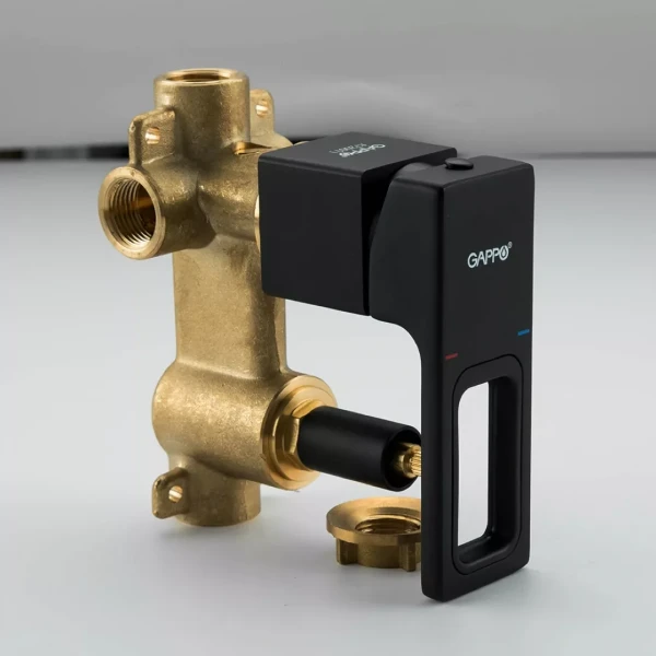 Душевая система GAPPO G7117-6 с переключателем на лейку на 3 функции черная