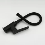 Смеситель для кухни FRAP F4462 с гибким изливом черный