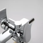 Душевая система FRAP F2469 с поворотным изливом и переключателем на лейку, 3 режима