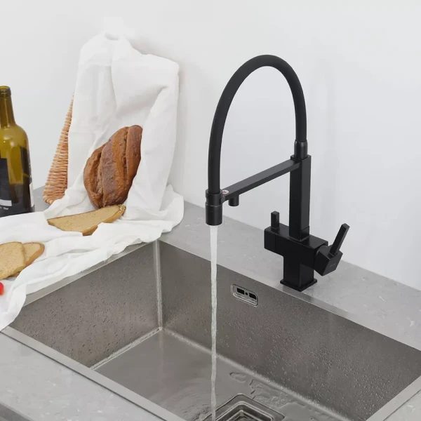 Смеситель для кухни GAPPO G4395-56 однорычажный под осмос с высоким силиконовым изливом латунный черный крепеж шпилькой картридж 90° Ø35