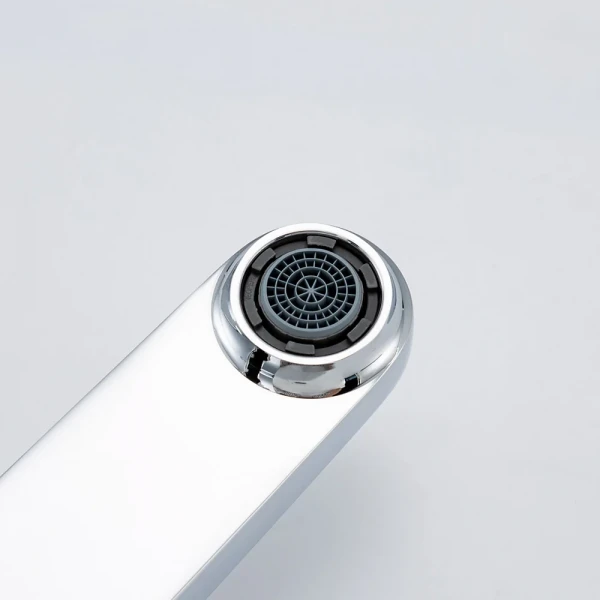 Смеситель для умывальника GAPPO G1010-2 однорычажный с литым изливом крепление гайкой хром