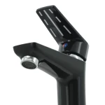 Смеситель для умывальника RIZO RP10B