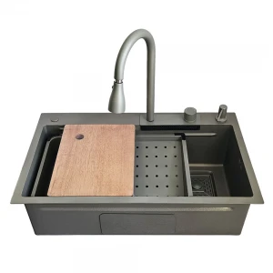 Мойка ITAL PROFI 720x460x215 мм с сифоном, дозатором для моющего средства (2 шт.), доской и смесителем PVD Grey.