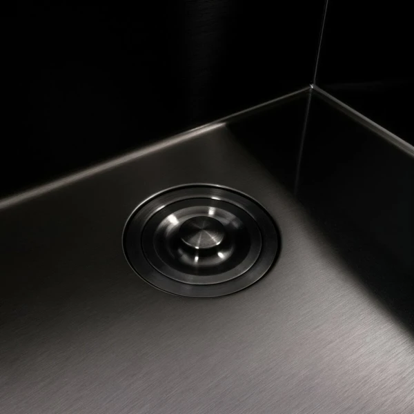 Кухонна мийка 50*45 PVD чорна VALESO Handmade (сифон круглий, 3,0/0,8)