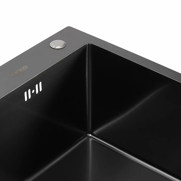 Кухонна мийка VALESO Handmade PVD 600х450х220 чорна (товщина 3,0/1,5 мм + дозатор в комплекті)