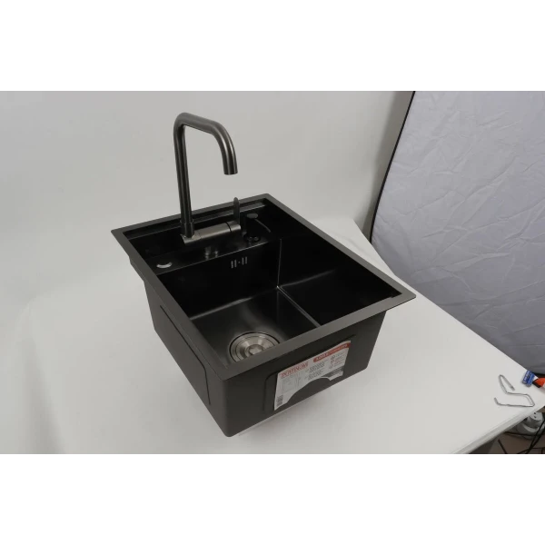Кухонна мийка прихована чорна Platinum Handmade PLATINUM CM 40×50 PVD