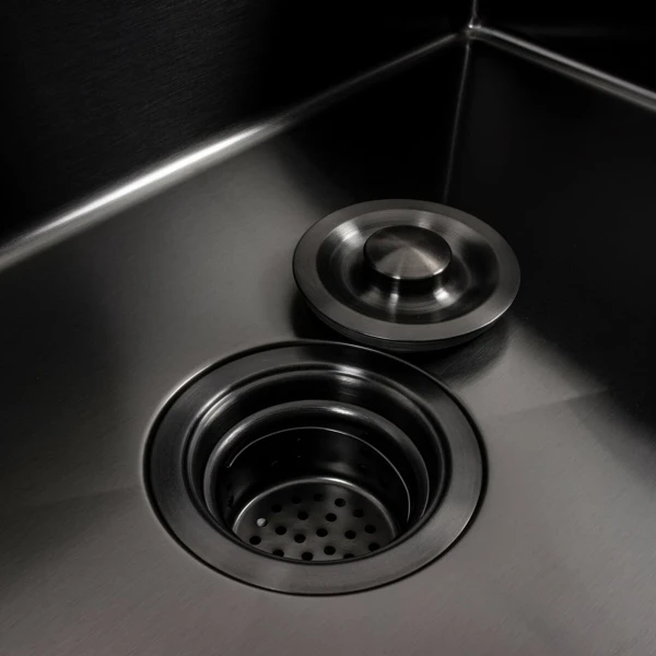 Кухонна мийка PVD чорна 65*45 Valeso Handmade (сифон круглий, 3,0/0,8)