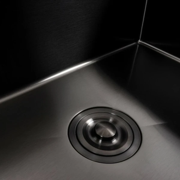 Кухонна мийка PVD чорна 65*45 Valeso Handmade (сифон круглий, 3,0/0,8)
