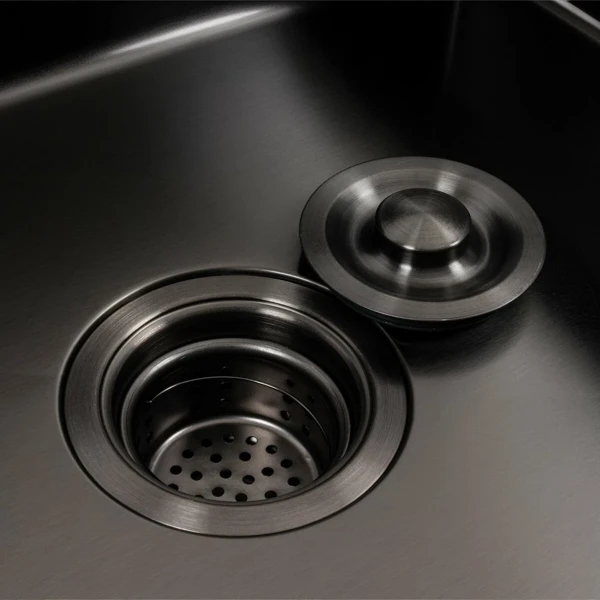 Кухонна мийка чорна 60*50 PVD VALESO Handmade (сифон круглий, 3,0/0,8)