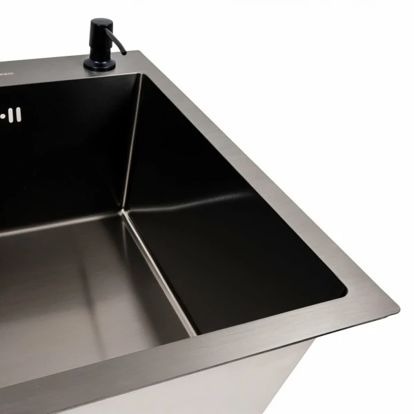 Кухонна мийка VALESO Handmade PVD 70*50 чорна (сифон круглий, 3,0/0,8)